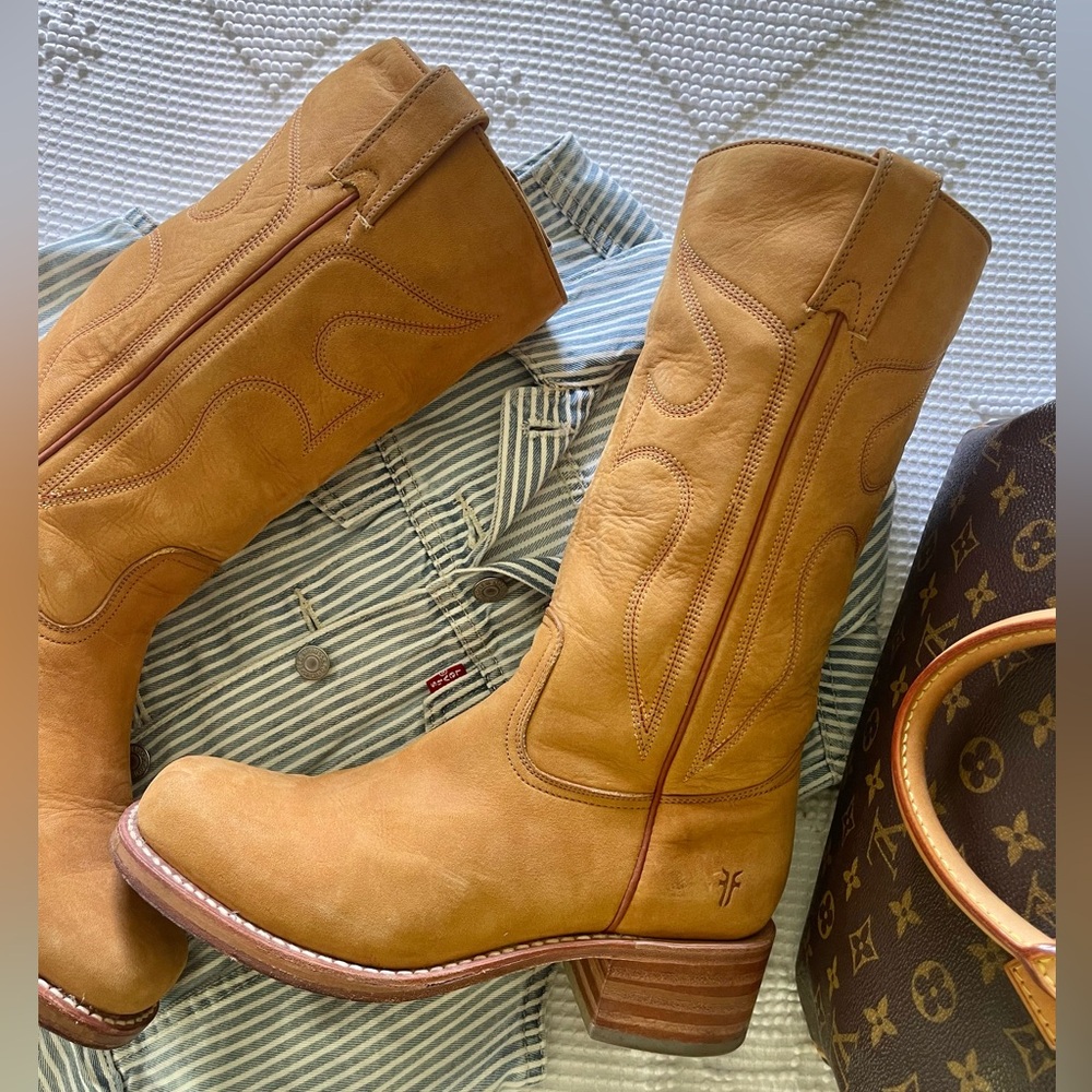 FRYE | Stitched Banana Campus Boots